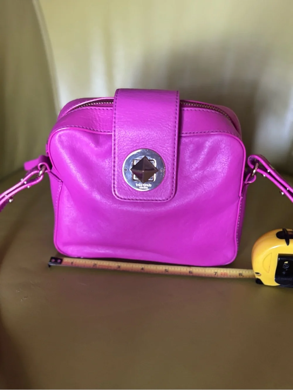Kate Spade New York Hot Pink Fuchsia Leather Turnlock Crossbody Camera Bag